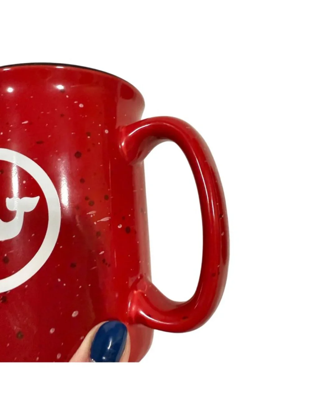 VIneyard Vines Set of 2 Red‎ Campfire Holiday Red Mugs